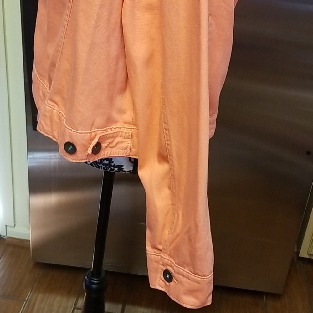 JCP Jacket - Picture 3 of 10